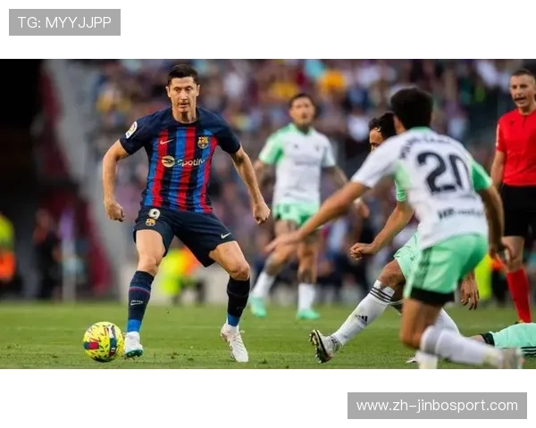 西媒称赫罗纳或付30万欧元助罗梅乌周末顺利登场战巴萨比赛中